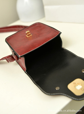 L-355 智通樂(lè)達(dá)夏季新款小包鎖扣單肩包 時(shí)尚休閑新選擇